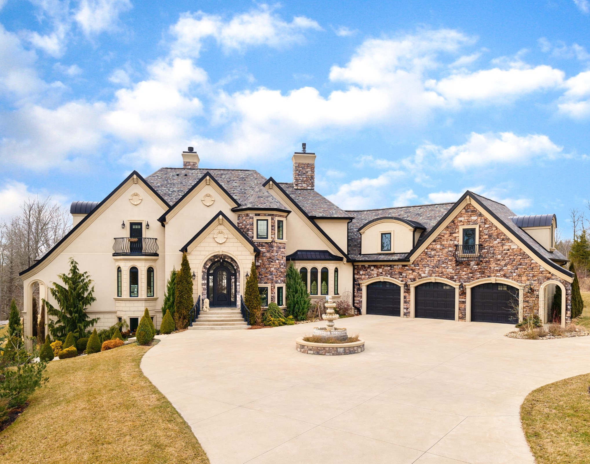 Crafting Your Dream Home: Custom New Home Construction vs. Cookie-Cutter Homes